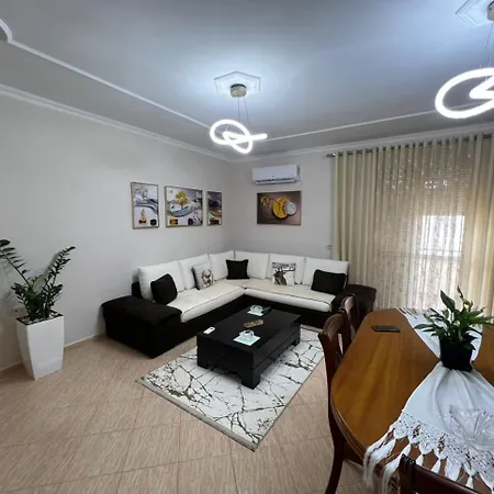 Roku Apartament *